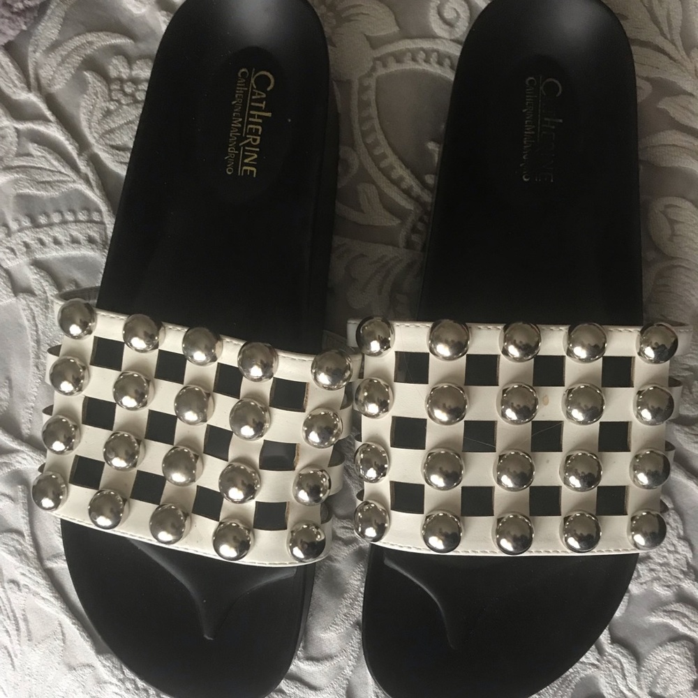 Studded slides